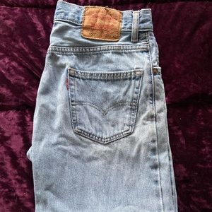 550 Levi Women Jeans
